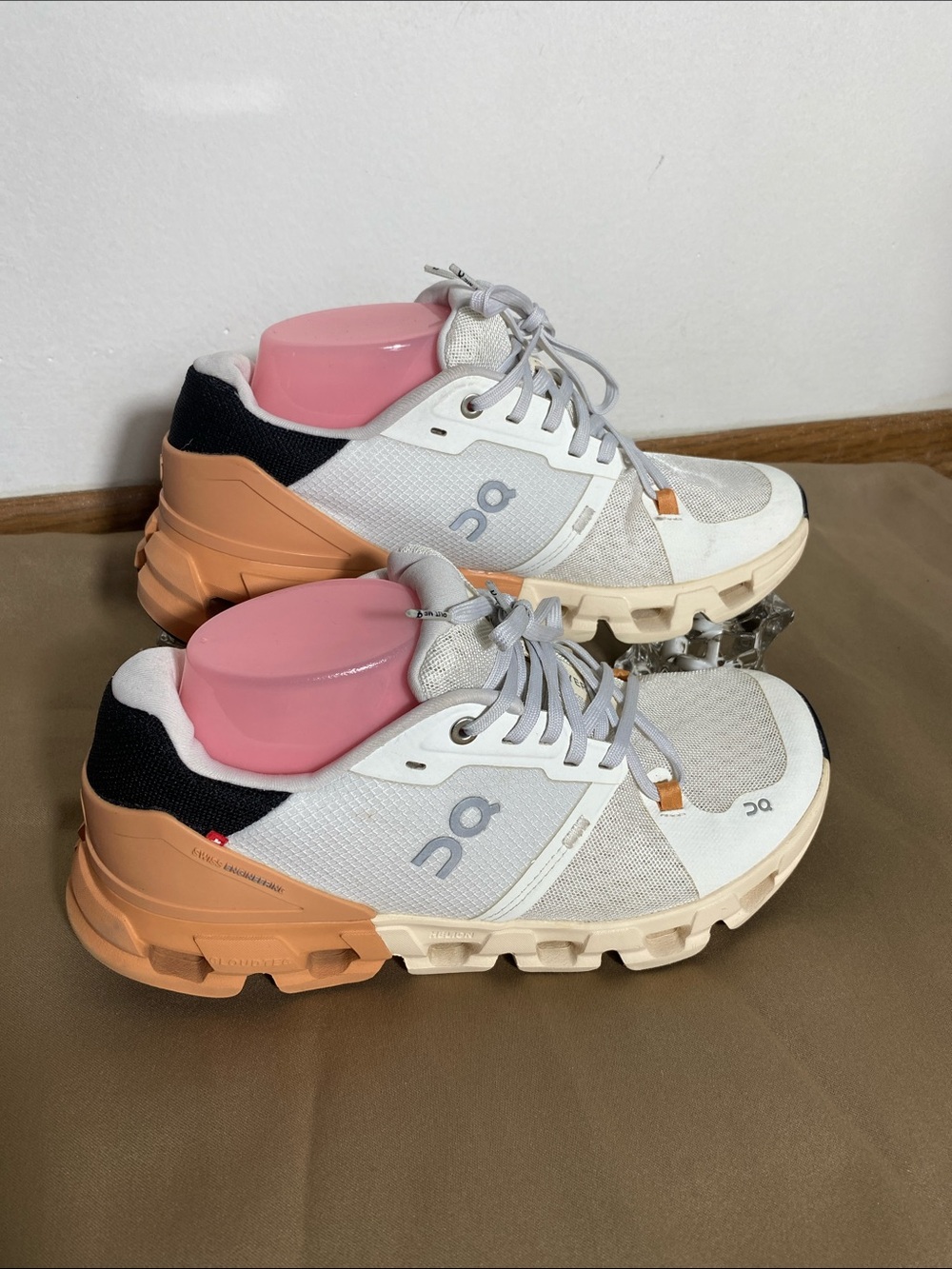 On Women's Swiss Engineering Cloudflyer White Running Shoes Sneakers Size 8.5